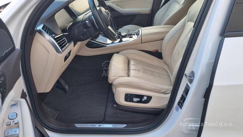 BMW X7 X Drive 30D