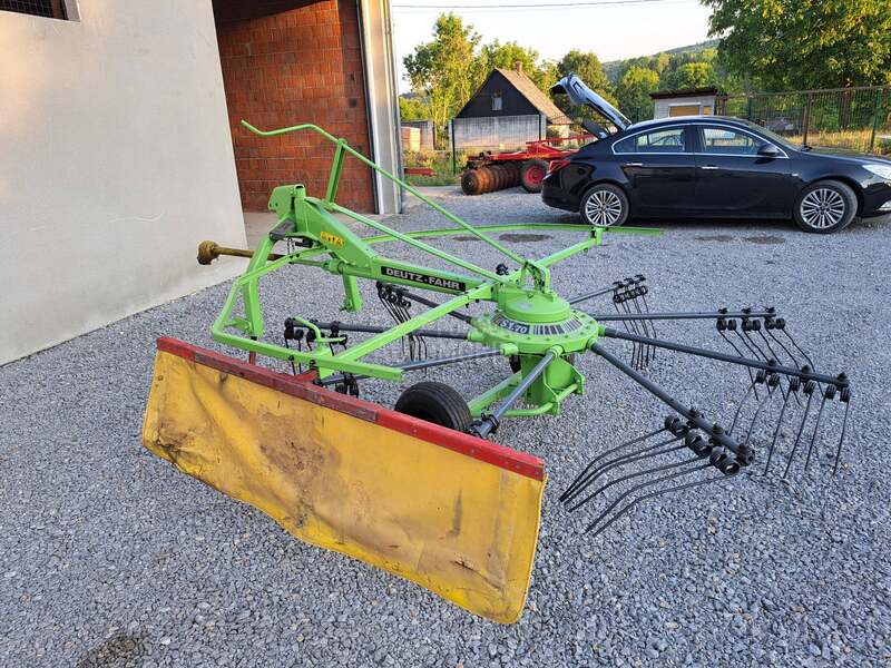 Deutz-Fahr i CLAAS