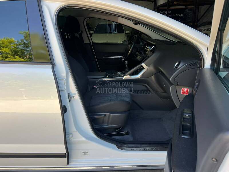 Peugeot 3008 1,6hdi ALLURE