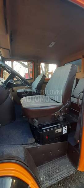 Mercedes Benz Putar 609