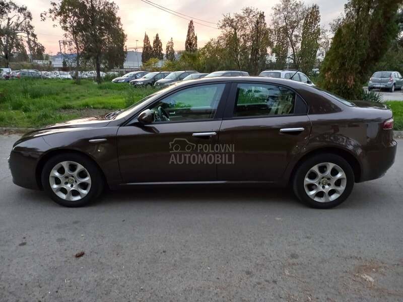 Alfa Romeo 159 