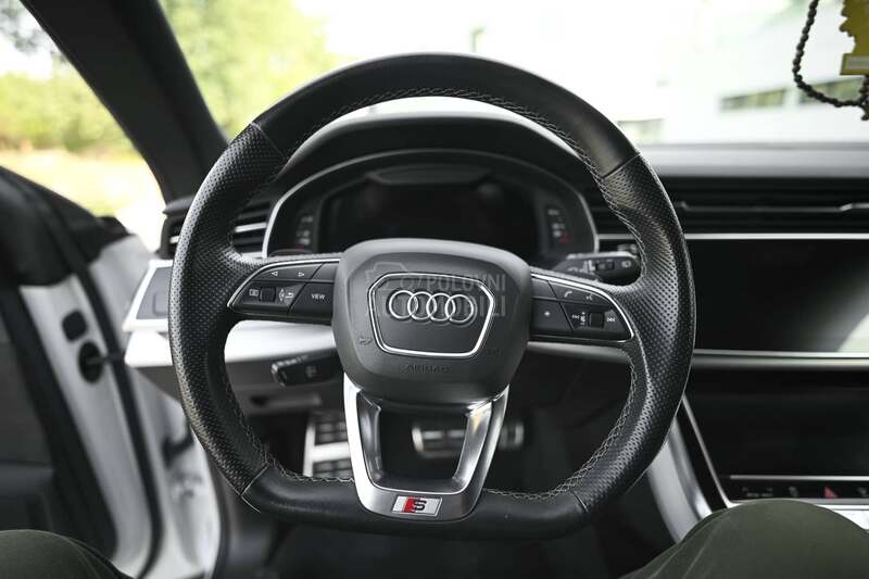Audi Q8 55 TFSI QUATTRO