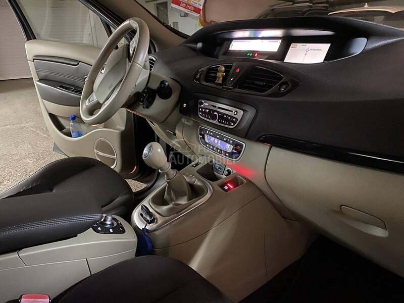 Renault Scenic 1.4
