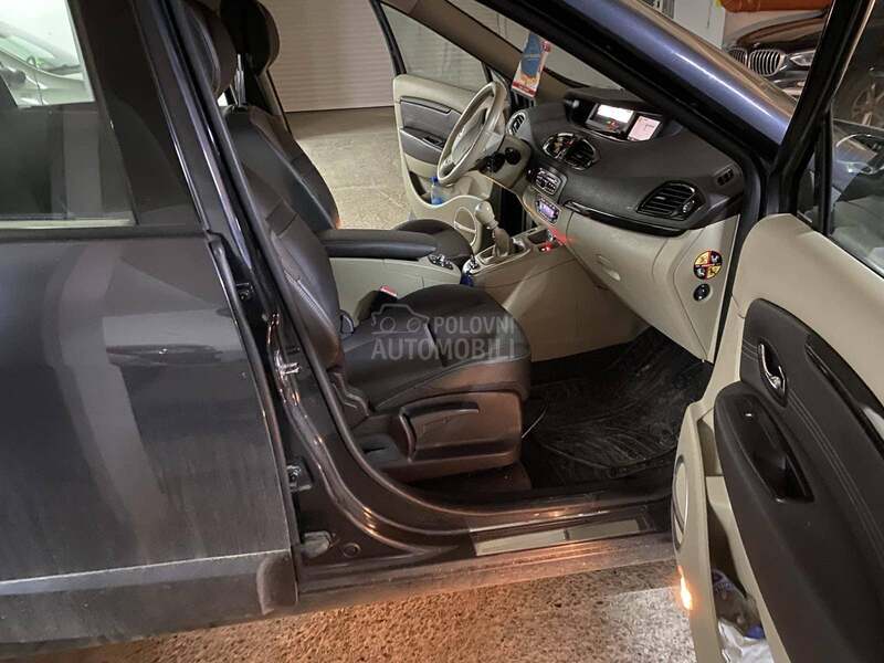 Renault Scenic 1.4