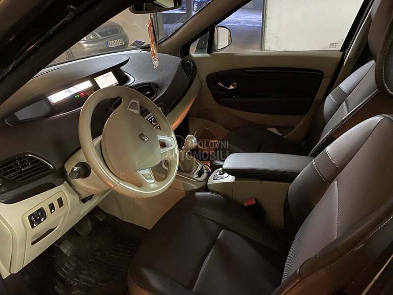 Renault Scenic 1.4