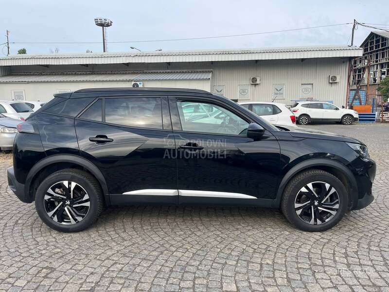 Peugeot 2008 1.2I ALLURE 130