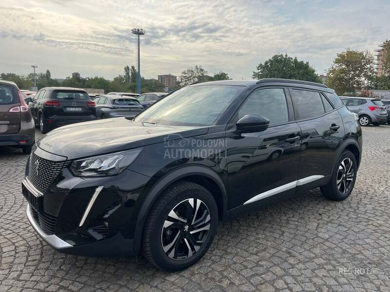 Peugeot 2008 1.2I ALLURE 130