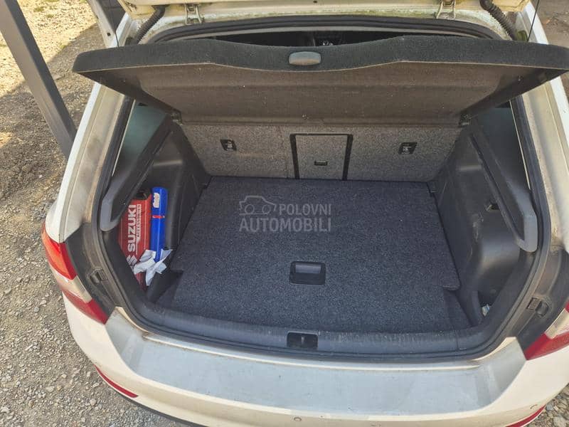 Škoda Rapid 2014. god. -  kompletan auto u delovima