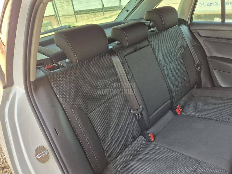 Škoda Rapid 2014. god. -  kompletan auto u delovima