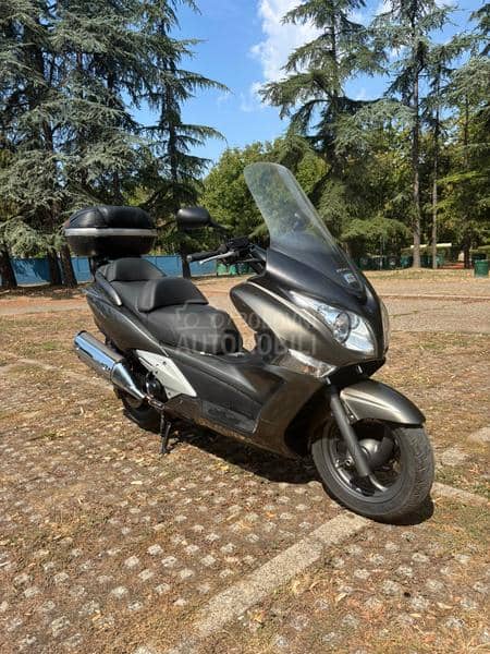 Honda Silwer Wing 600