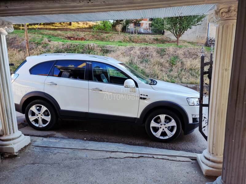 Chevrolet Captiva 4x4 restjling NOV