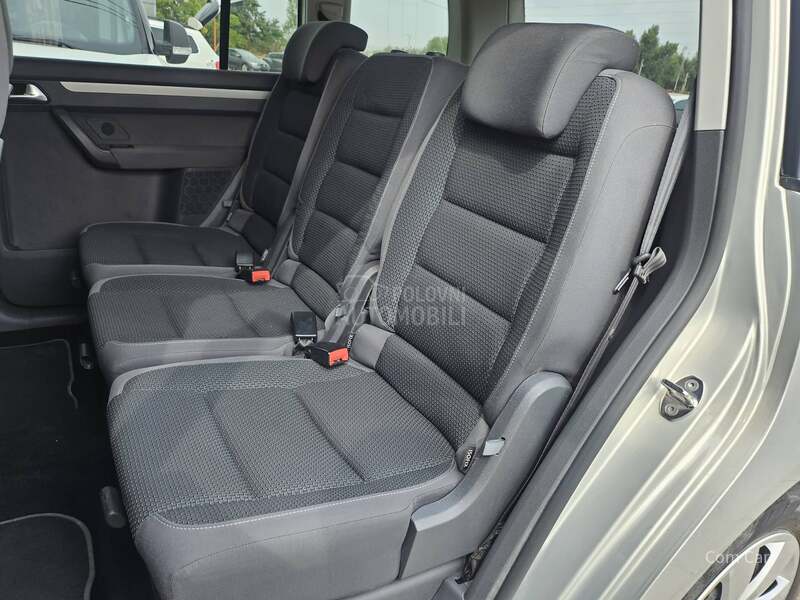 Volkswagen Touran 1.6 TDI 7 7 k w