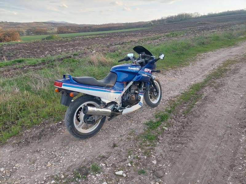Kawasaki GPZ 500s