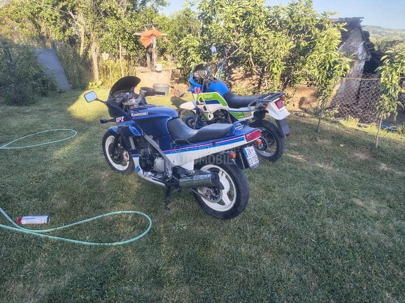 Kawasaki GPZ 500s