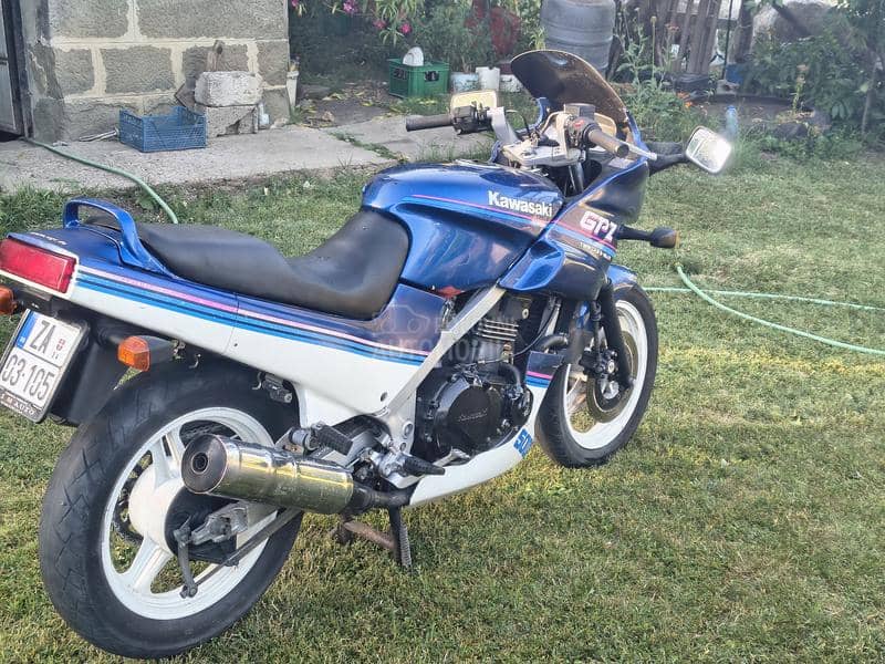 Kawasaki GPZ 500s