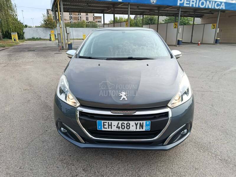 Peugeot 208 1.2
