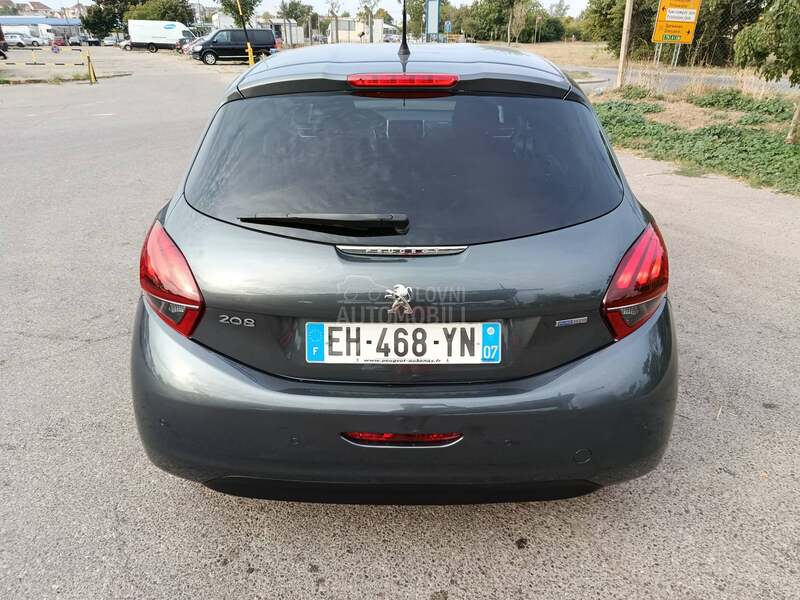 Peugeot 208 1.2