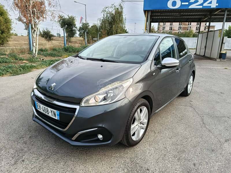 Peugeot 208 1.2