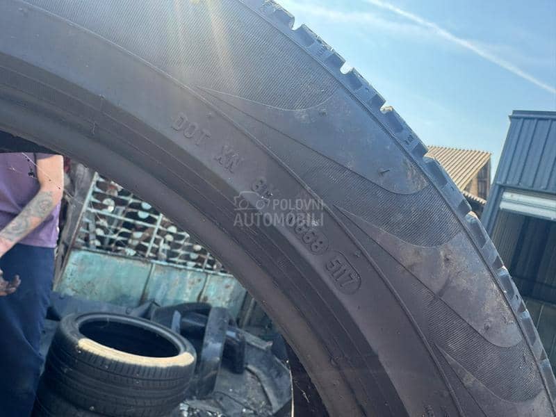 Pirelli 275/45 R21 Sve sezone