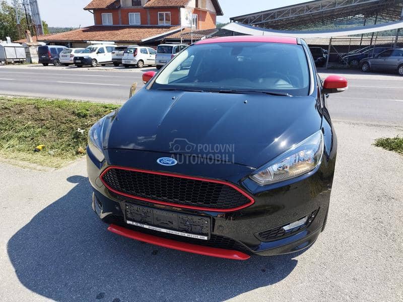 Ford Focus 1.5 RED I BLACK
