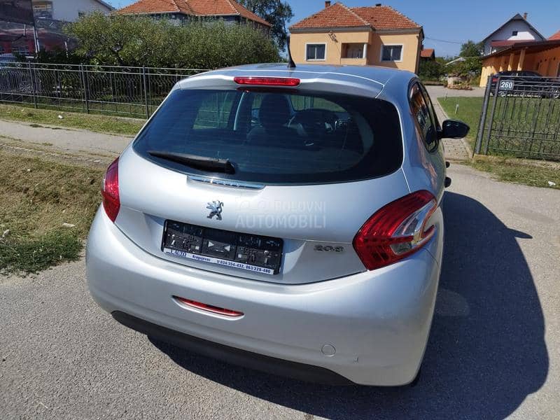 Peugeot 208 1.4 HDI