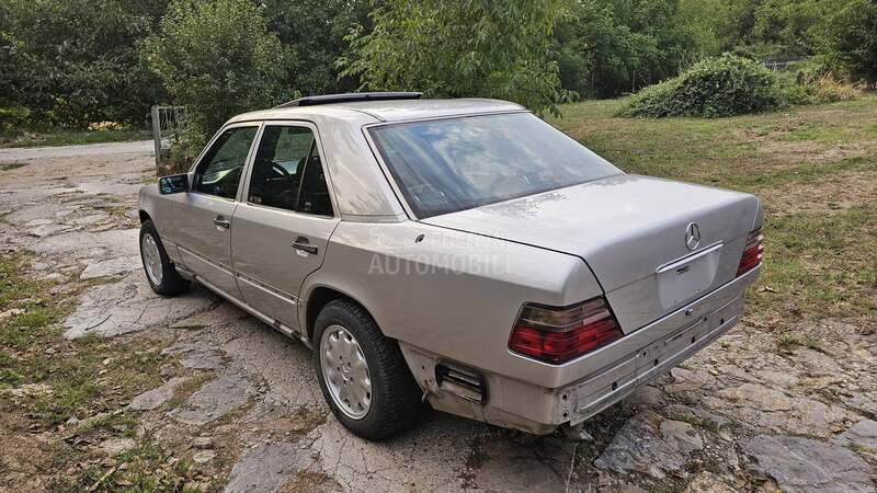 Mercedes Benz E 250 
