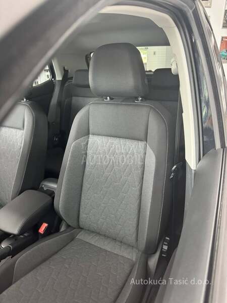 Volkswagen T-Cross Life 1.0TSI rata224e