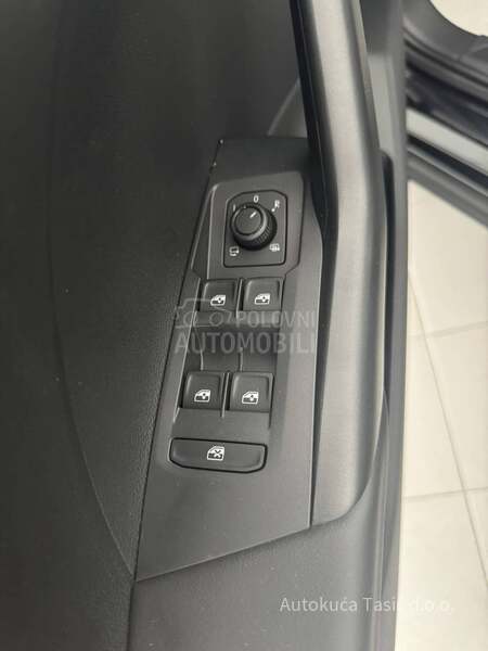 Volkswagen T-Cross Life 1.0TSI rata224e