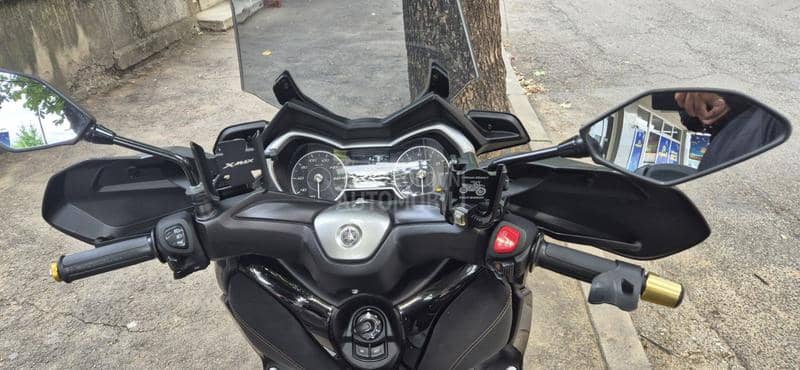 Yamaha Xmax tech max 300