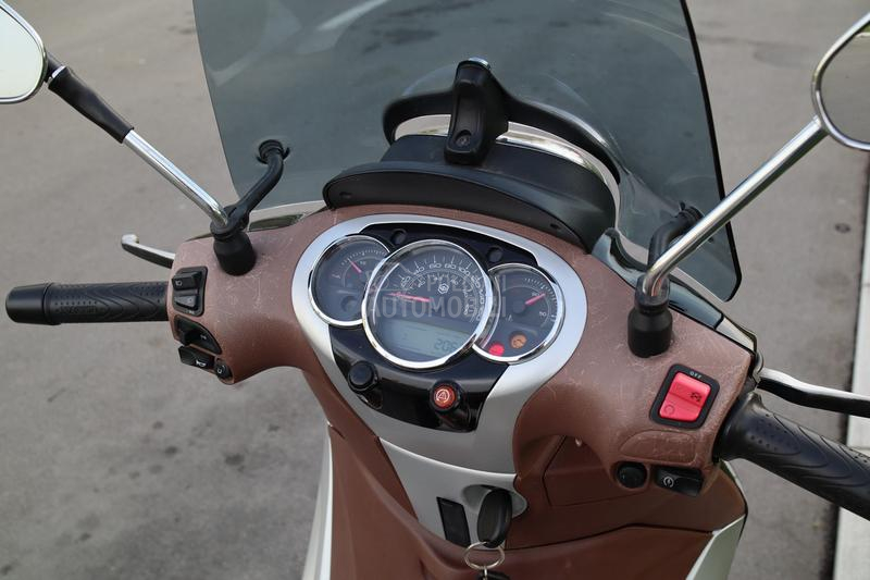 Piaggio Beverly 300 ABS