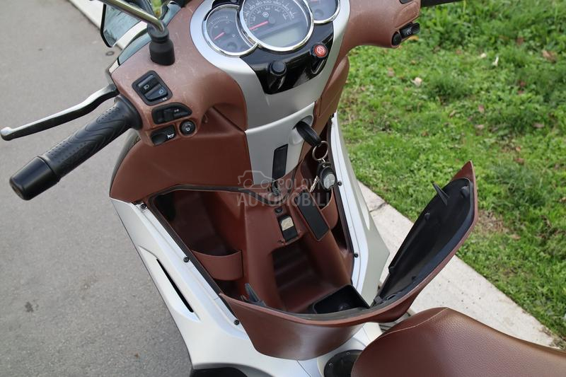 Piaggio Beverly 300 ABS