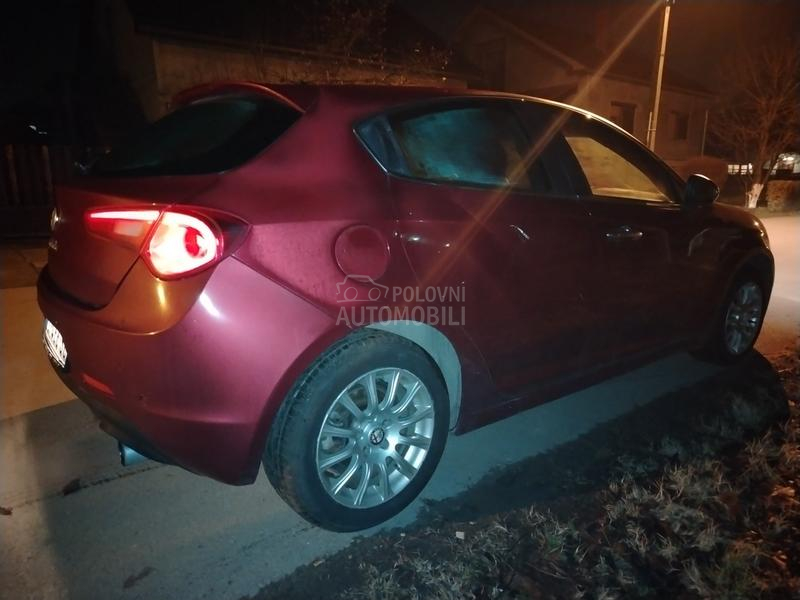 Alfa Romeo Giulietta 