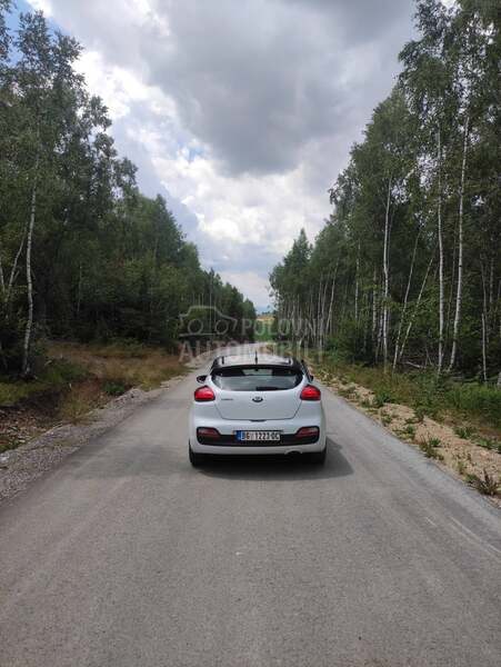 Kia pro_cee`d 1.6GDI