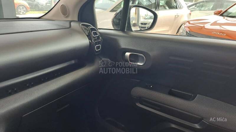Citroen C3 Aircross 1.5 NAV LED USB 8 MM