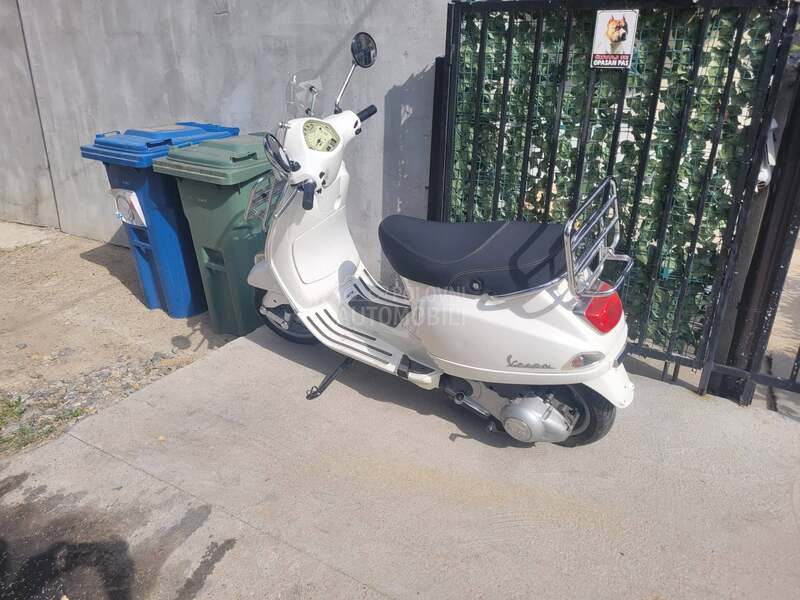 Vespa LX 125