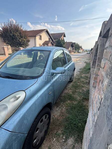 Nissan Micra 