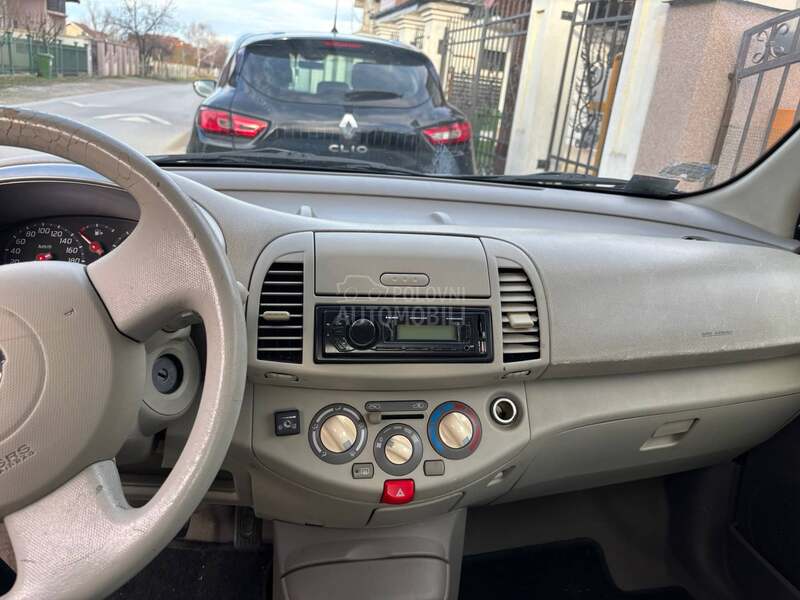 Nissan Micra 