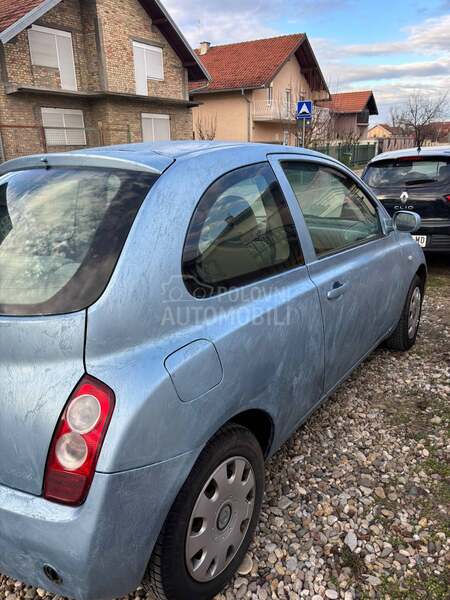 Nissan Micra 