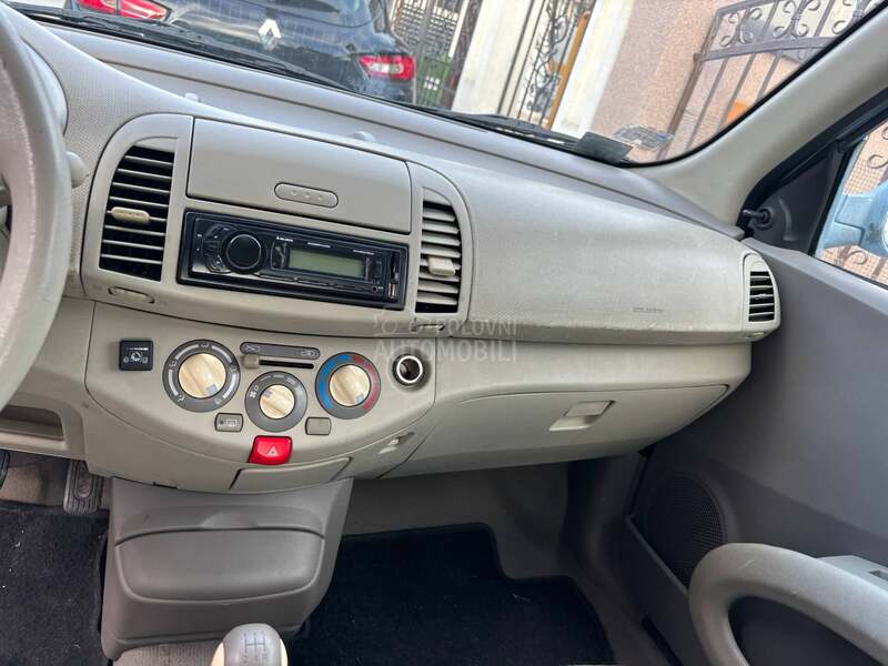 Nissan Micra 