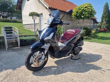 Piaggio Beverly 350
