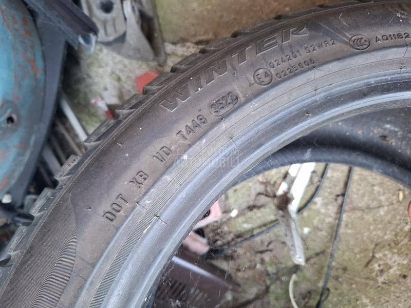 Pirelli 245/40 R18 Zimska