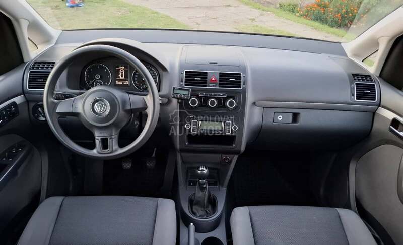 Volkswagen Touran 1.6tdi