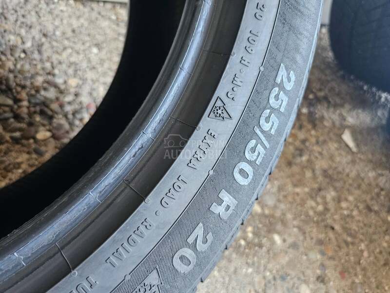 Continental 255/50 R20 Zimska