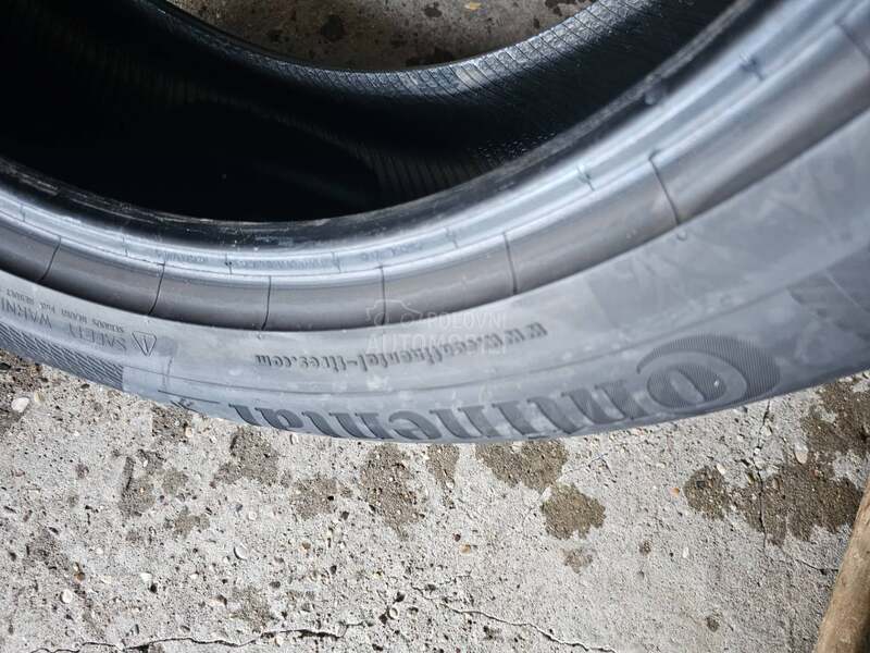 Continental 235/55 R19 Zimska
