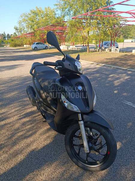 Piaggio Medley 125 Sport