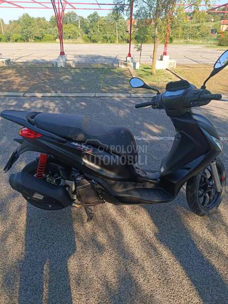 Piaggio Medley 125 Sport
