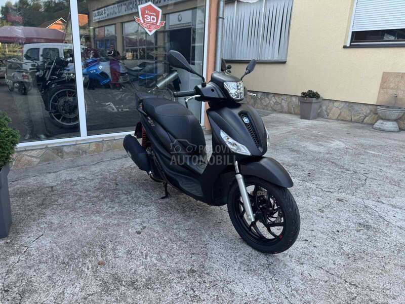 Piaggio Medley 125 Sport