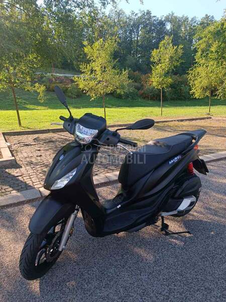 Piaggio Medley 125 Sport