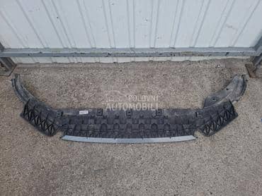 donji deo prednjeg branika za Audi A1