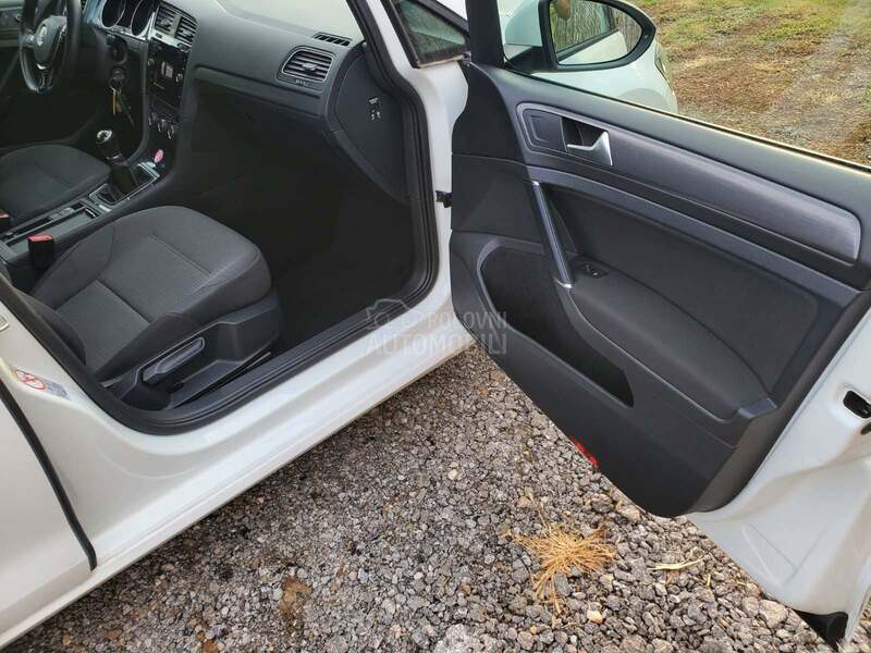 Volkswagen Golf 7 1.4 METAN  FACE LIFT